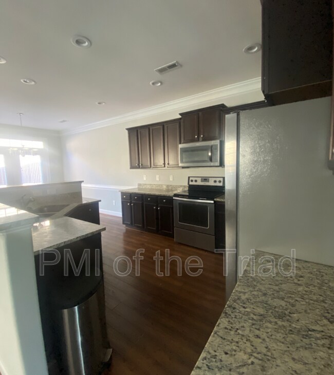 Building Photo - 1146 Augustine Heights Dr