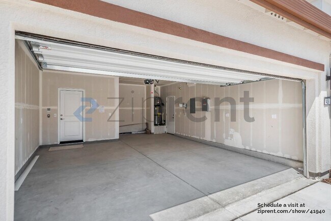 Building Photo - 439 Monastery Dr