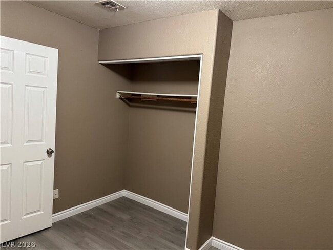 Building Photo - 3736 Rose Canyon Dr