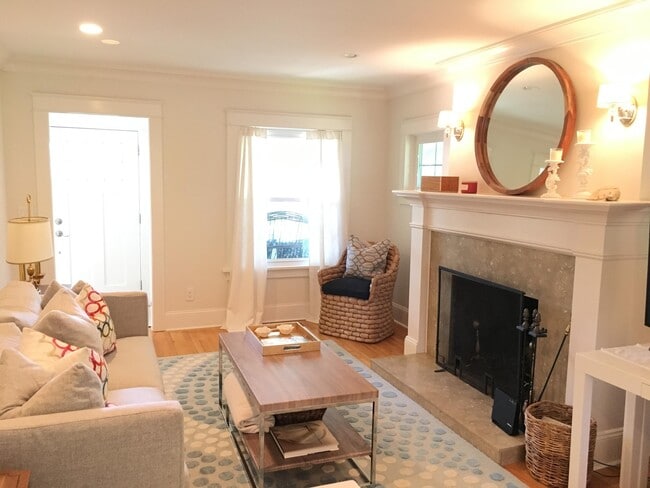 Building Photo - 5 Oakland Terrace