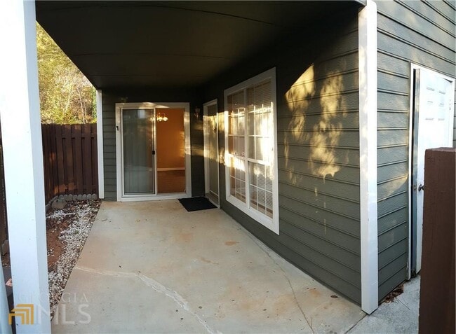 Building Photo - 818 Wuthering Way