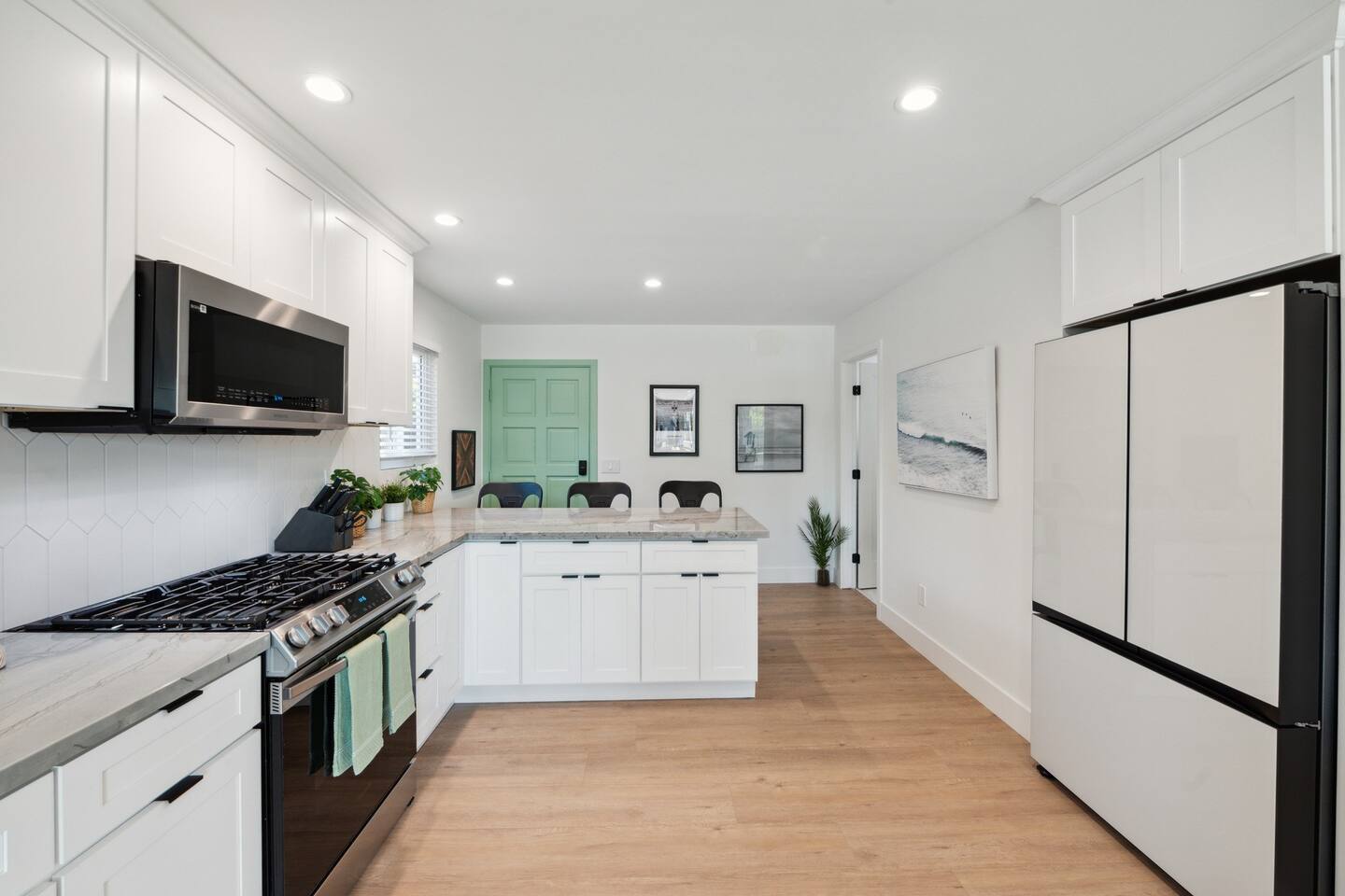 Building Photo - 2138 Reed Ave