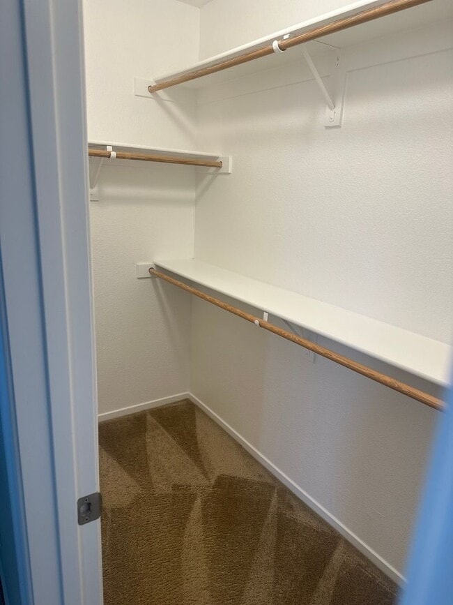 Building Photo - Henderson!!! Community: Cadence!! 4 Bedrooms!!! Bed & Full bath downstairs!! Loft/computer area u...