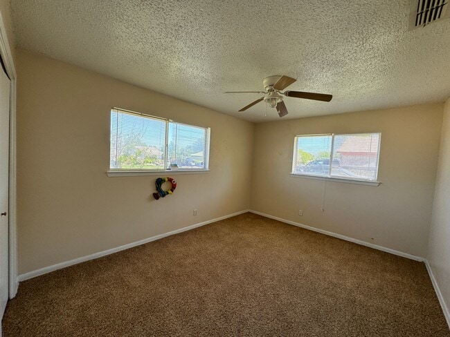 Building Photo - 3-Bedroom House for Rent in Killeen