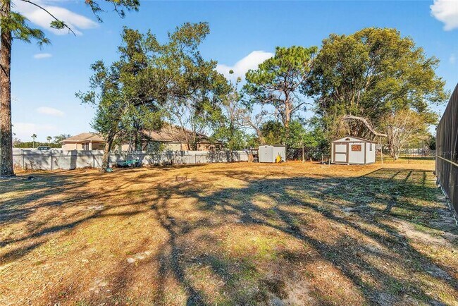 Building Photo - 15047 Woodbury Rd