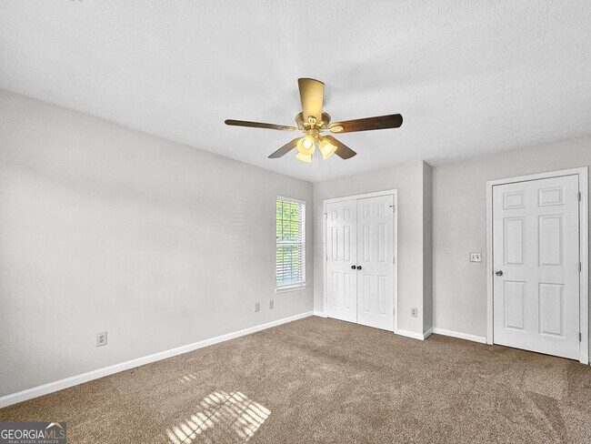 Building Photo - 4254 Catalpa Park