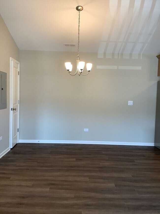 Building Photo - Douglas Fir-2Br/2Ba Rental Home-Second Floor