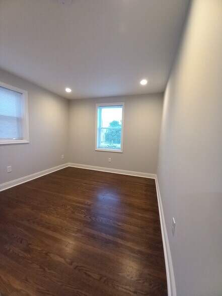 Building Photo - 6127 N Fairhill St