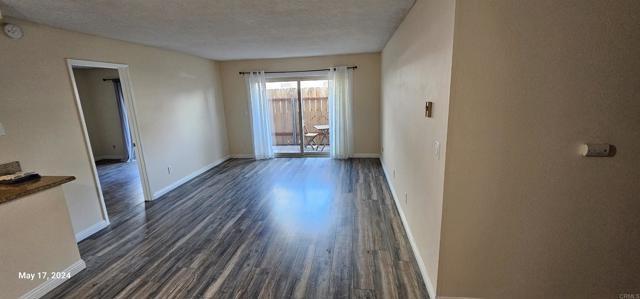 Building Photo - 465 4th Ave