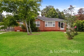 Building Photo - 3 BR/1BA | Newly Renovated Single Family Home | 1-Car Garage Parking | Front and back yard!