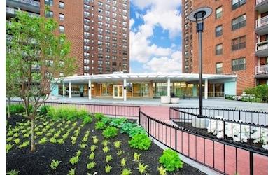 Building Photo - 9722 57th Ave