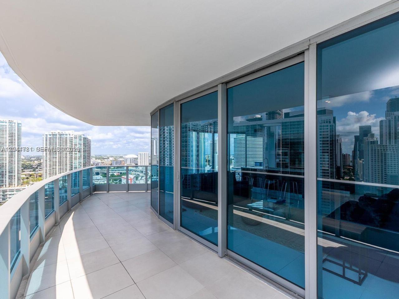 Building Photo - 200 Biscayne Boulevard Way