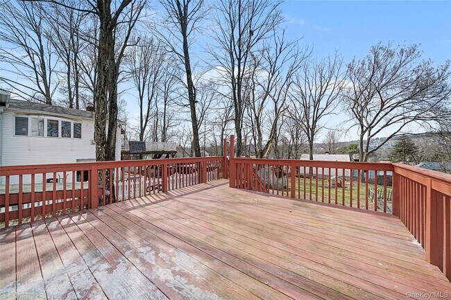 Building Photo - 241 N Main St