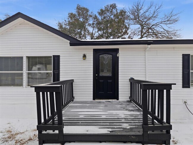 Building Photo - 931 Sycamore Creek Dr