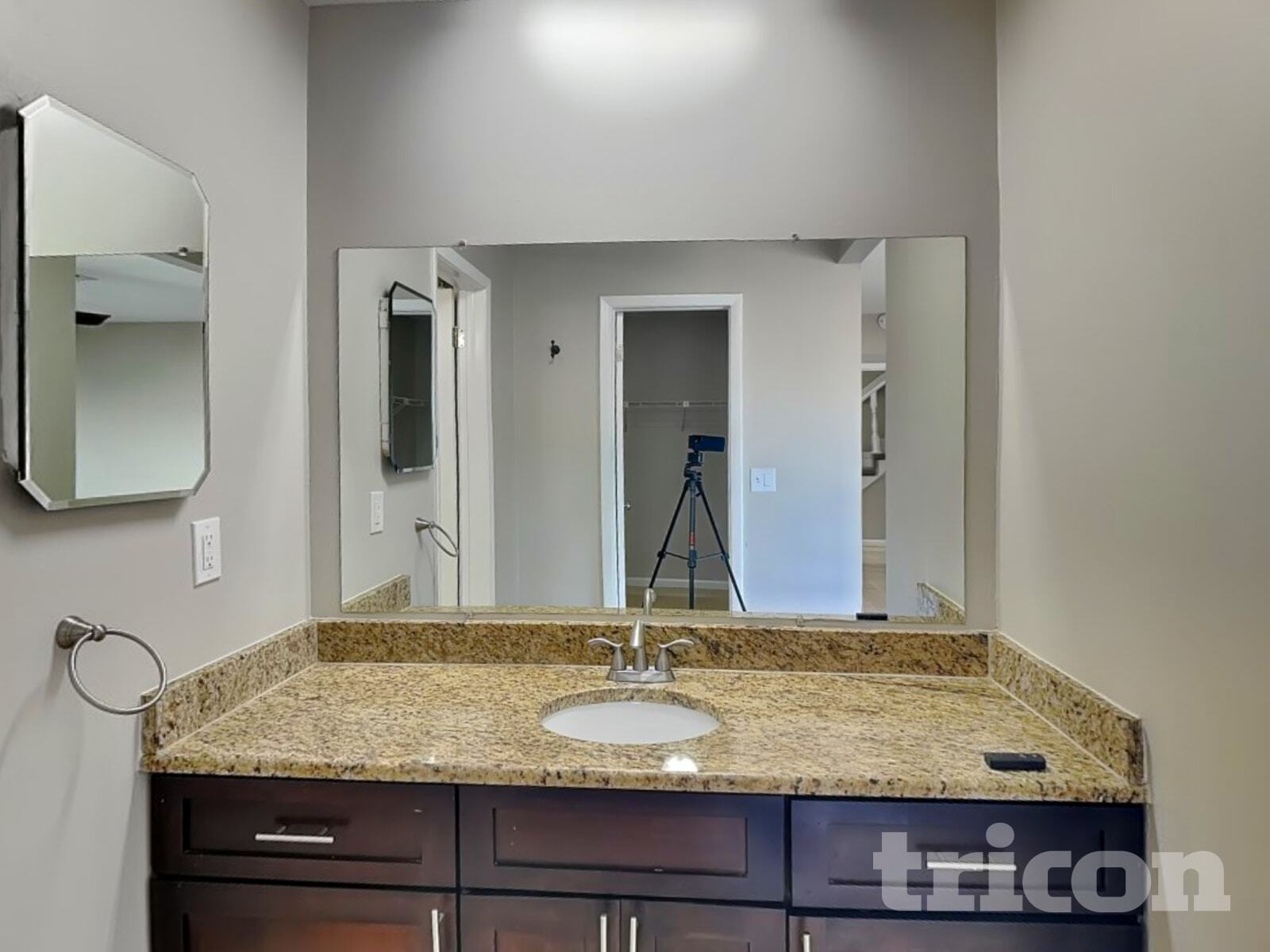 Building Photo - 16511 W Course Dr