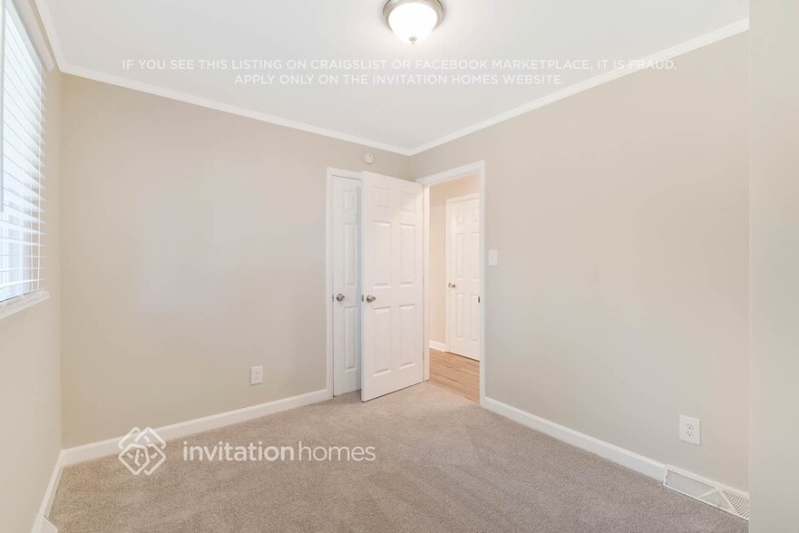 Building Photo - 3910 Allwood Dr