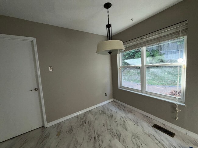 Building Photo - 1 Nicolet Dr