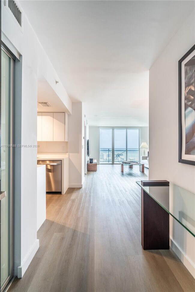 Building Photo - 90 Alton Rd