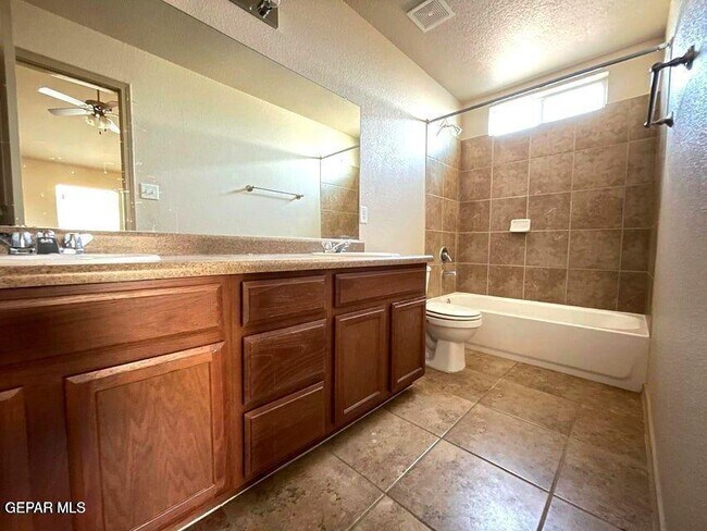 Building Photo - 4001 Hueco Valley Dr