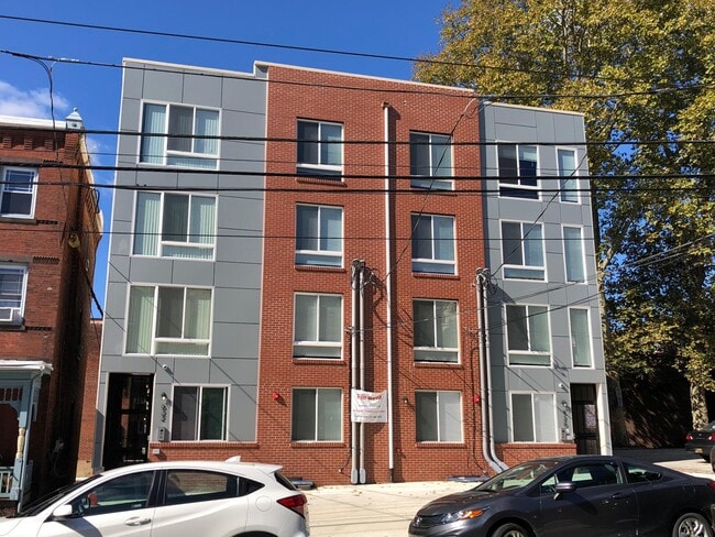 Building Photo - 620 S 42nd St