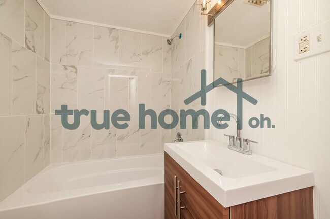 Building Photo - 130 Burgess Ave