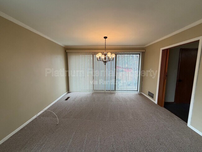 Building Photo - 2867 Monica Ct SW