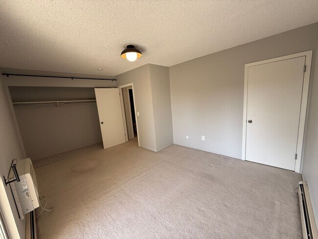 Building Photo - Move-in Special: Enjoy your first month of...