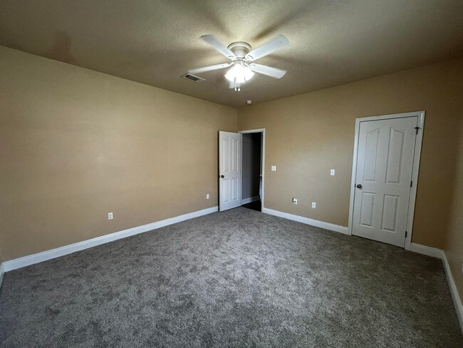 Building Photo - 407 Pendo Pl