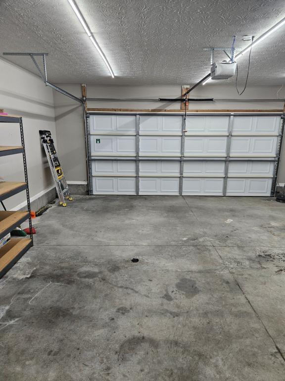 Building Photo - 7608 Julia Dr