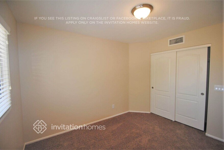 Building Photo - 519 N 167th Dr