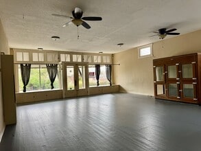 Building Photo - Rare opportunity to lease a versatile mixed-use property in the heart of Milwaukie!