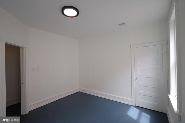 Building Photo - 5321 Baltimore Ave