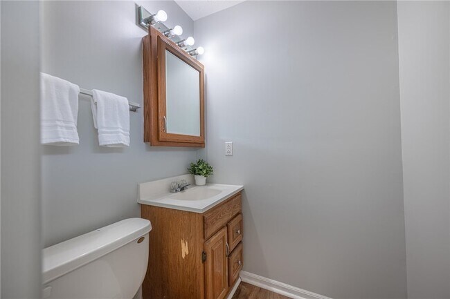 Building Photo - 5276 Buckner Dr