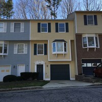 Building Photo - 5907 Dixon Dr