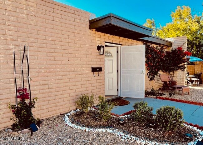 Building Photo - 15408 N 23rd St