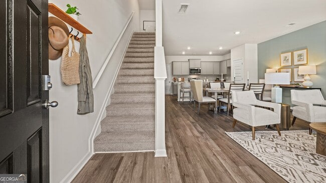 Building Photo - 6741 Leigh St