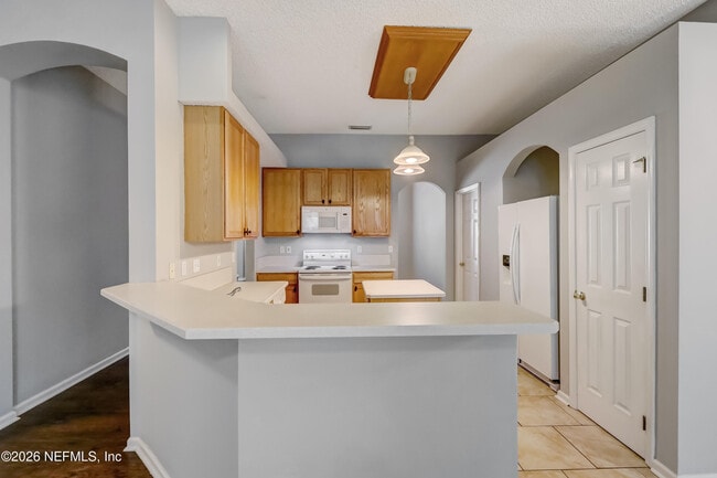 Building Photo - 4613 W Catbrier Ct