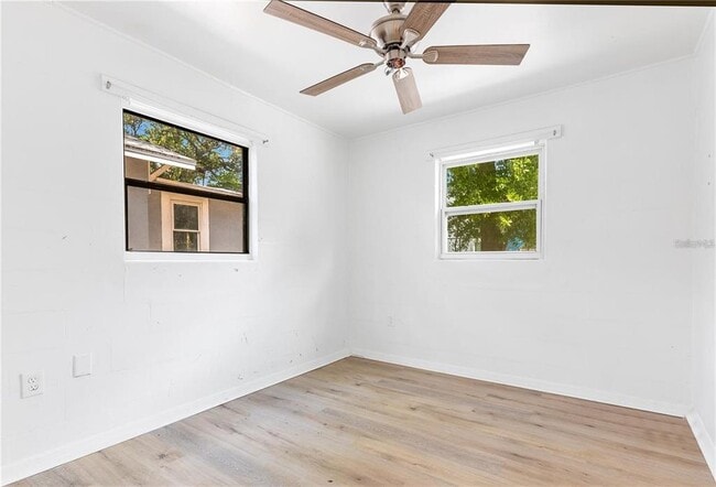 Building Photo - 1029 Colyer St