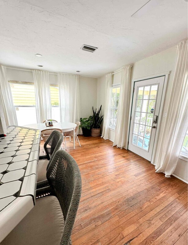 Building Photo - 2605 54th St S