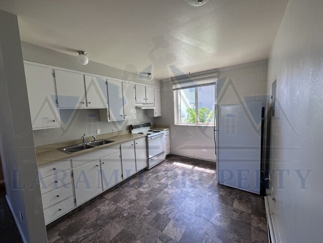 Building Photo - 1 Bed 1 Bath Apartment