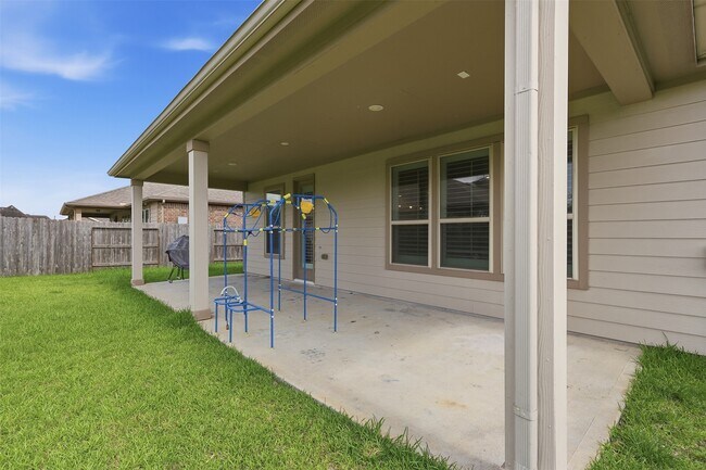 Building Photo - 3904 Waterworth Wy