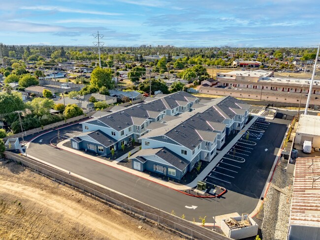 Building Photo - 6470 Stockton Blvd