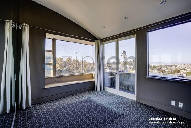 Building Photo - 921 Elizabeth St