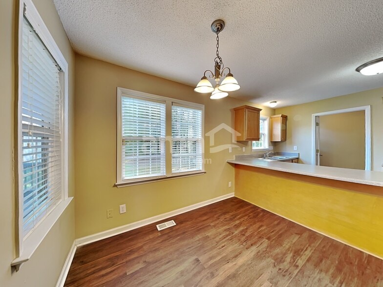 Building Photo - 3623 Mechanicsville Run Ln