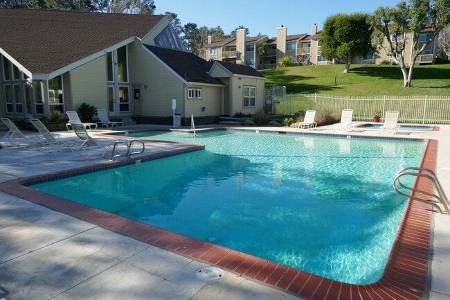 Building Photo - RENTED - LARGE THREE BEDROOM UPDATED TWO-S...