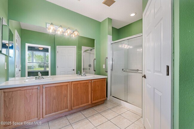 Building Photo - 400 Trotter Ln