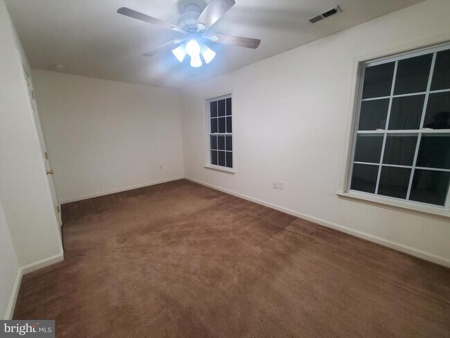 Building Photo - 89 Bay Hill Ln