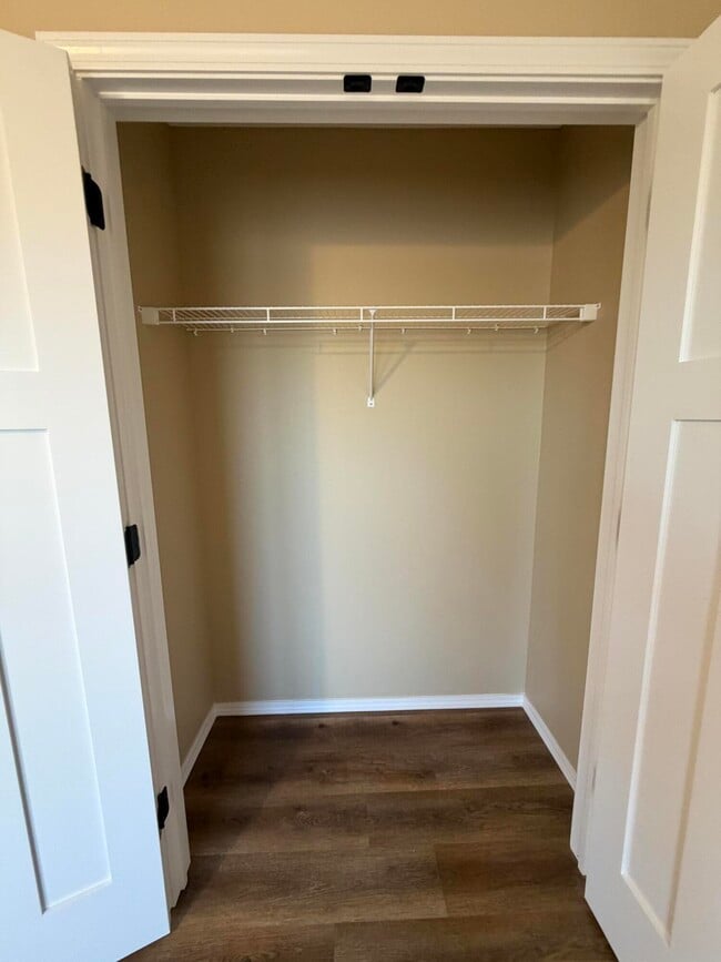 Building Photo - 174 Ruby Ln