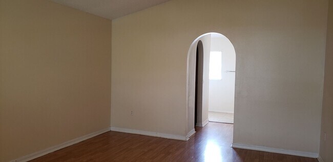 Building Photo - ~4/2.5~Curtis Ave~Groveland Lake Dot Landing~Big Corner Lots with lots a room!