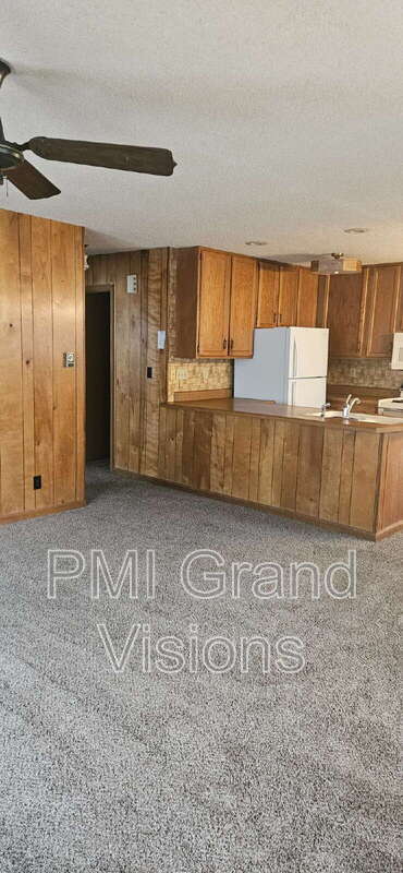 Building Photo - 955 4th St